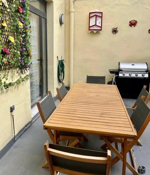Coeur De Sete Le Patio 2 Apartment Bagian luar foto
